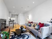3 bedroom flat for sale