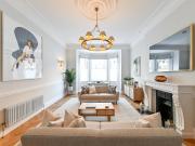 3 bedroom flat for sale