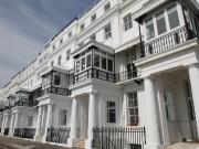 3 bedroom flat for sale