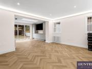 3 bedroom flat for sale