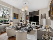 3 bedroom flat for sale