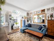 3 bedroom flat for sale