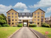 3 bedroom flat for sale
