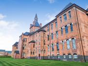 3 bedroom flat for sale