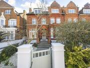 3 bedroom flat for sale