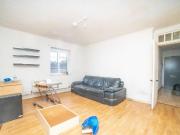 3 bedroom flat for sale