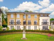 3 bedroom flat for sale