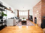 3 bedroom flat for sale