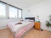 3 bedroom flat for sale