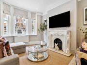 3 bedroom flat for sale