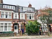 3 bedroom flat for sale