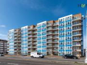 3 bedroom flat for sale