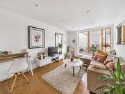 3 bedroom flat for sale