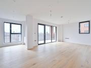 3 bedroom flat for sale