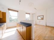 3 bedroom flat for sale