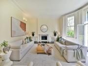 3 bedroom flat for sale