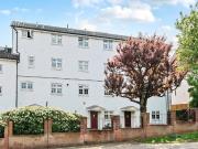 3 bedroom flat for sale