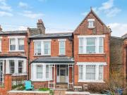 3 bedroom flat for sale