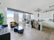 3 bedroom flat for sale