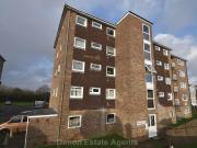 3 bedroom flat for sale