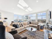 3 bedroom flat for sale