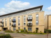 3 bedroom flat for sale