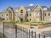 3 bedroom flat for sale