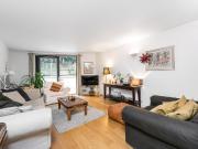 3 bedroom flat for sale