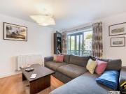3 bedroom flat for sale