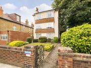 3 bedroom flat for sale