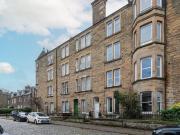 3 bedroom flat for sale