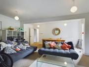 3 bedroom flat for sale