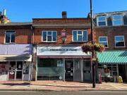 3 Bedroom Flat For Sale In A Walton Road, East Molesey,...