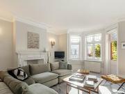 3 Bedroom Flat For Sale In Abingdon Villas