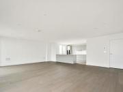 3 Bedroom Flat For Sale In Battersea