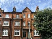 3 Bedroom Flat For Sale In Battersea, London