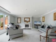 3 Bedroom Flat For Sale In Beaumont Close