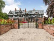 3 Bedroom Flat For Sale In Chester, Cheshire