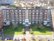 3 Bedroom Flat For Sale In Claythorne