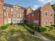 3 Bedroom Flat For Sale In Hertfordshire