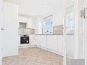 3 Bedroom Flat For Sale In High Street, Biggar, ML12