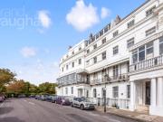 3 bedroom flat for sale in Lewes Crescent, Brighton,...