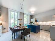 3 Bedroom Flat For Sale In London