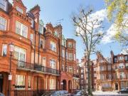 3 Bedroom Flat For Sale In London