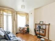3 Bedroom Flat For Sale In London