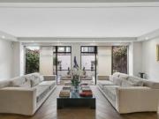 3 Bedroom Flat For Sale In London
