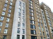 3 Bedroom Flat For Sale In London