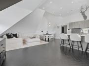 3 bedroom flat for sale in Manor Road, Chigwell, IG7