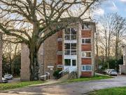 3 bedroom flat for sale in Northlands Drive, Farringdon...