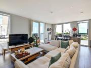 3 bedroom flat for sale in Queenshurst Square, Kingston,...